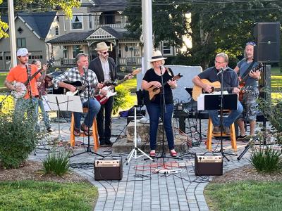 Summer Concert Series 2024: Trumbull Highway!